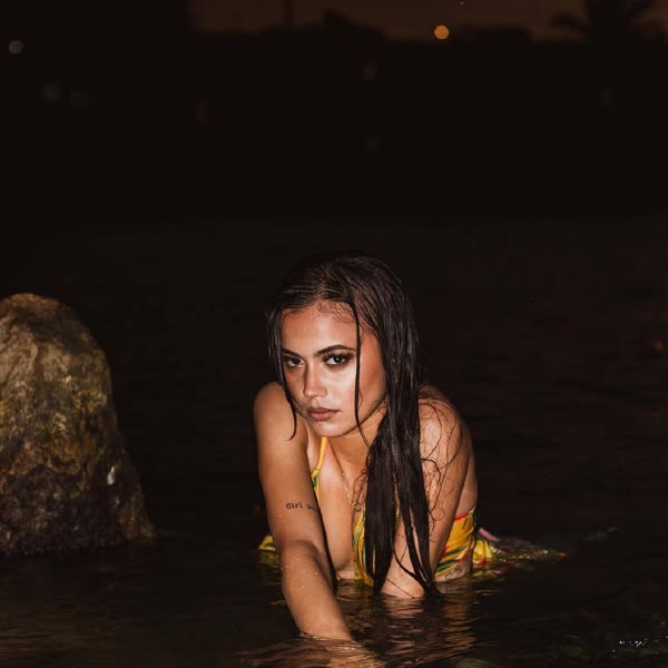 Publicación de Instagram: retrato editorial