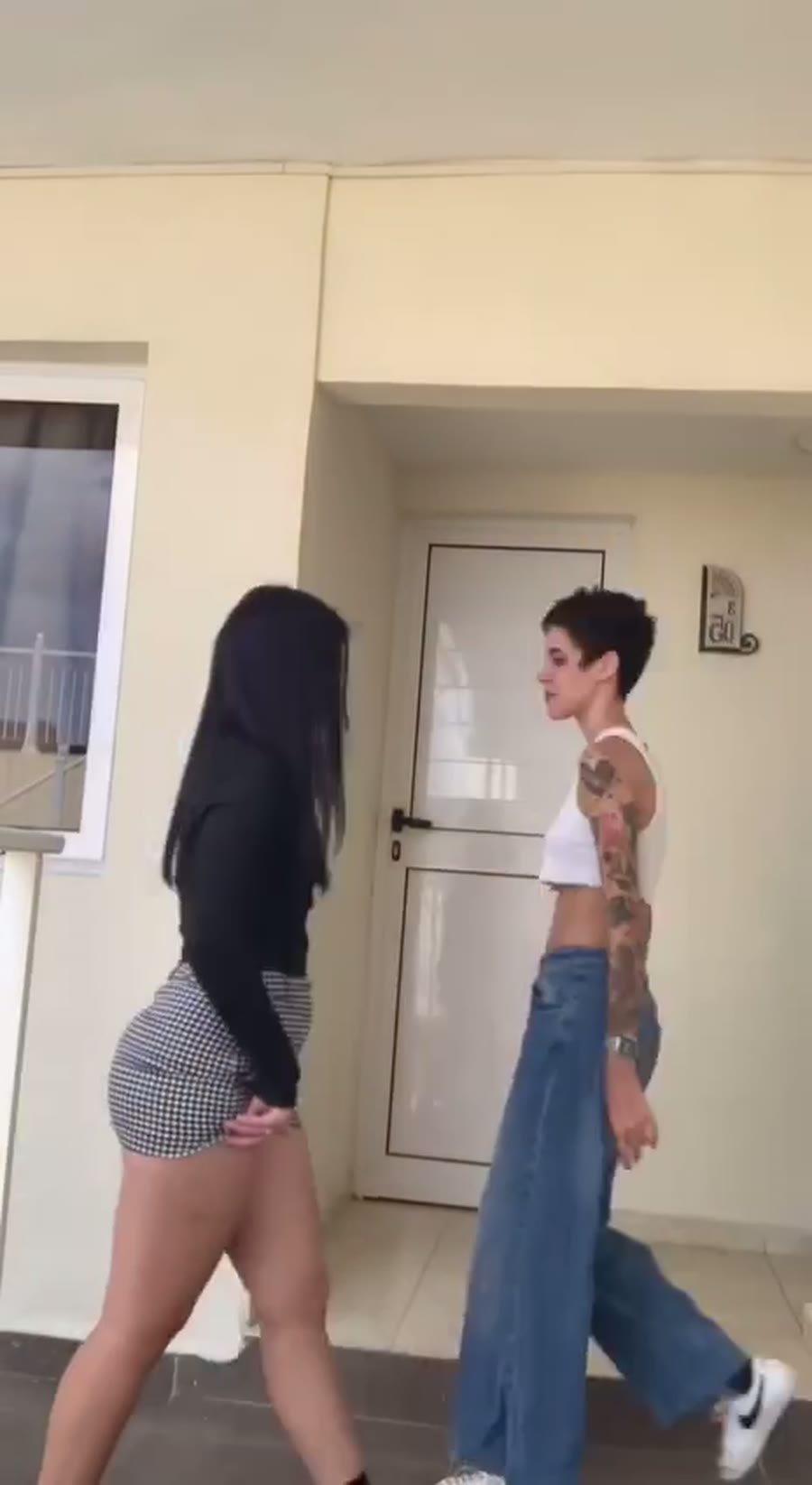 Videos — 19